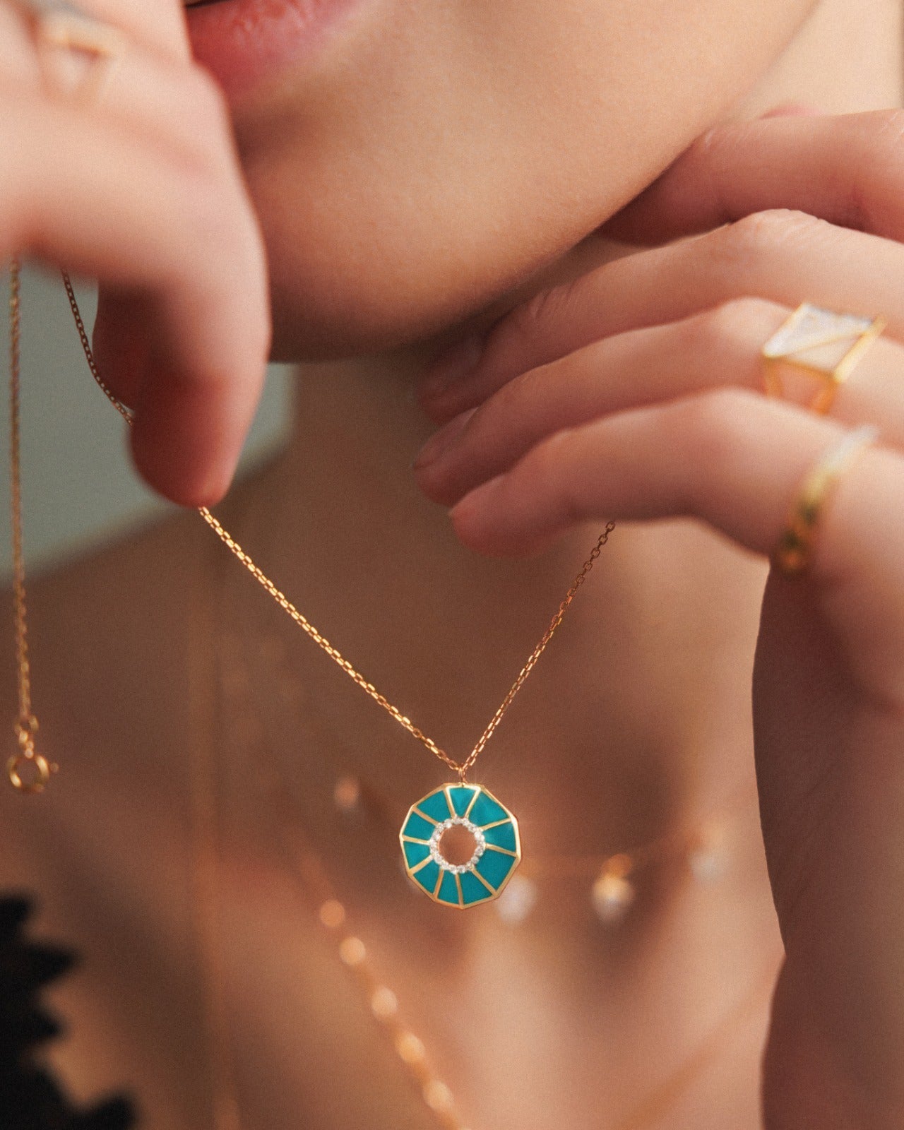 THE REFLECTION BLUE TURQUOISE NECKLACE