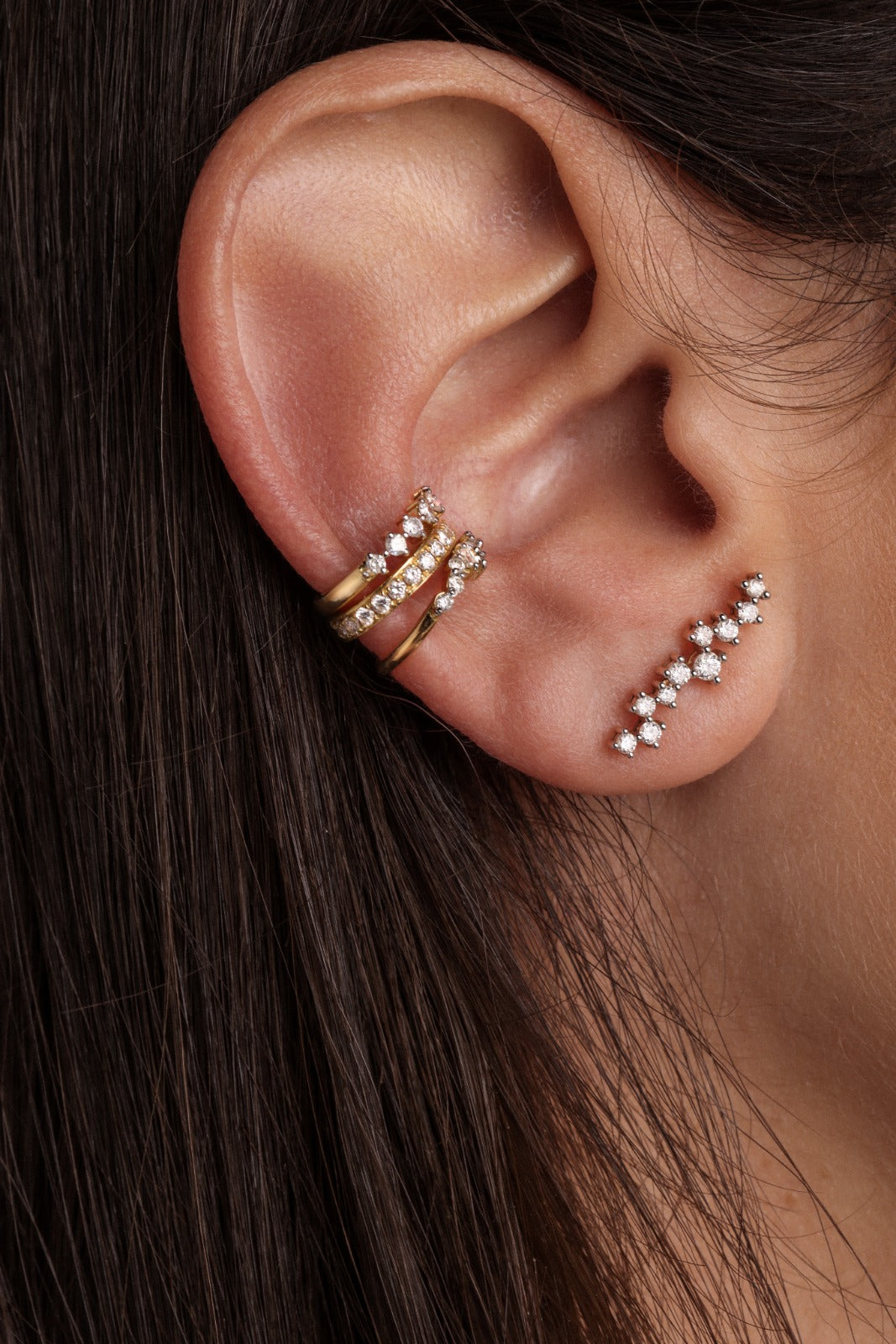 SINGLE DEGRADE DIAMONDS EARRING